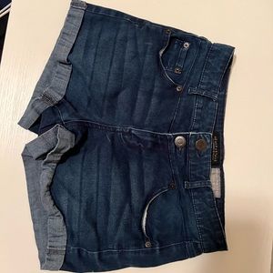 AERO Shorts